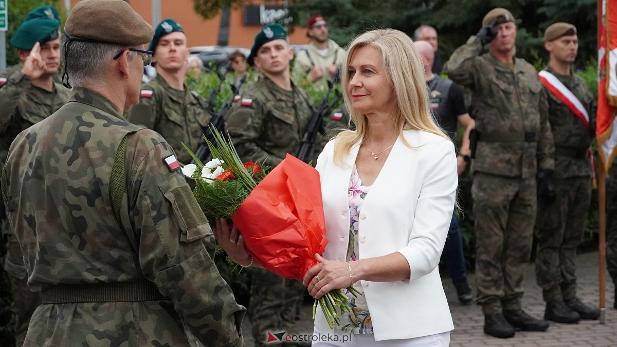 Godzina W i hołd dla Powstańców Warszawy w Ostrołęce [01.08.2025] - zdjęcie #21 - eOstroleka.pl