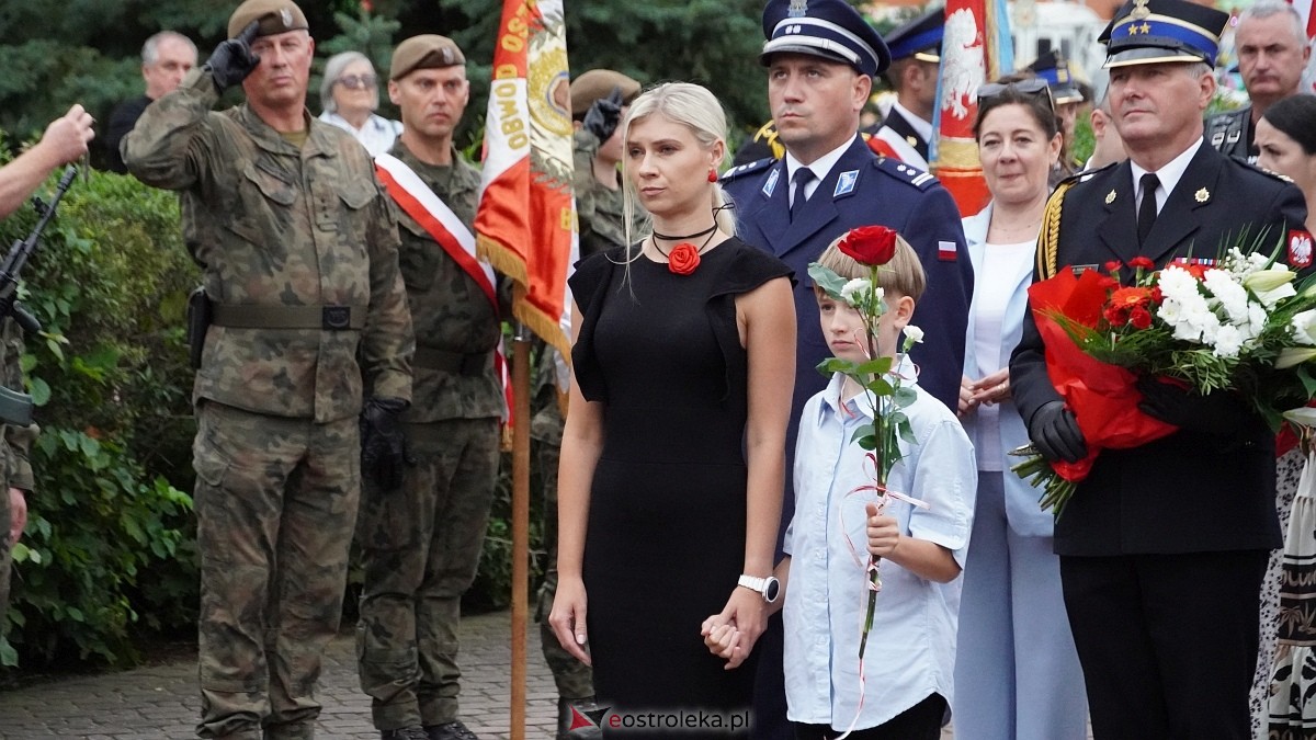 Godzina W i hołd dla Powstańców Warszawy w Ostrołęce [01.08.2025] - zdjęcie #14 - eOstroleka.pl