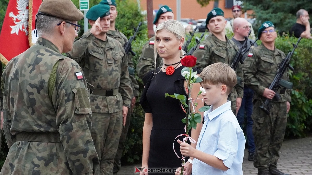 Godzina W i hołd dla Powstańców Warszawy w Ostrołęce [01.08.2025] - zdjęcie #13 - eOstroleka.pl