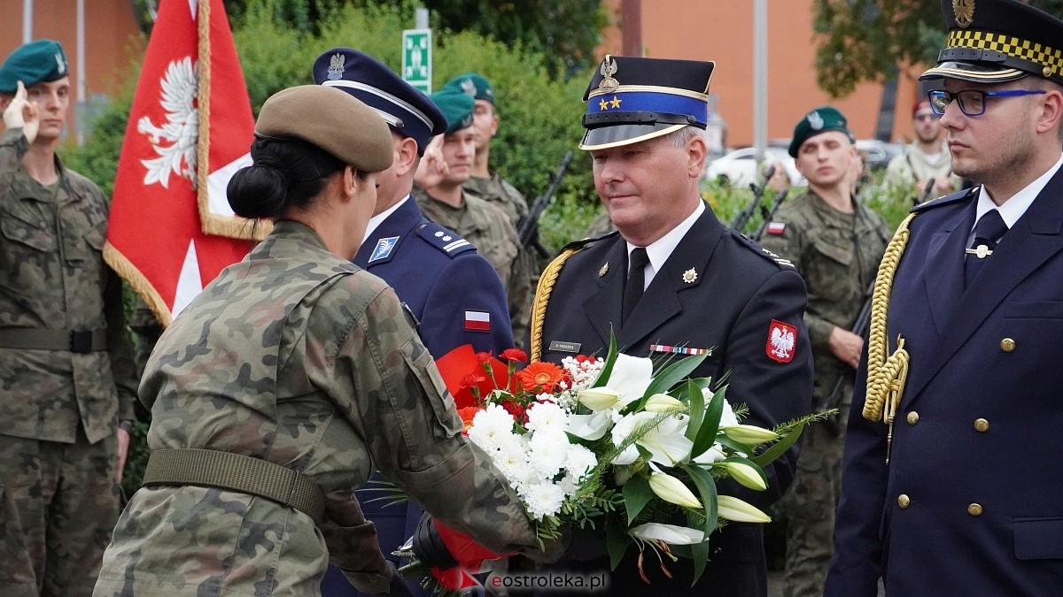 Godzina W i hołd dla Powstańców Warszawy w Ostrołęce [01.08.2025] - zdjęcie #9 - eOstroleka.pl