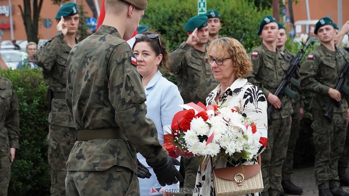 Godzina W i hołd dla Powstańców Warszawy w Ostrołęce [01.08.2025] - zdjęcie #6 - eOstroleka.pl