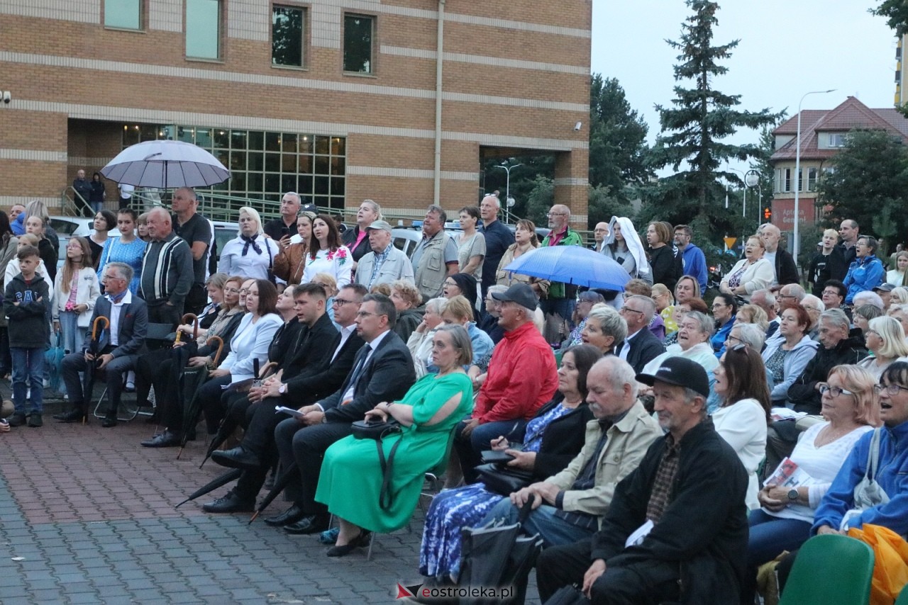 Koncert Ostrołęka Powstańcom Warszawy [01.08.2025] - zdjęcie #10 - eOstroleka.pl