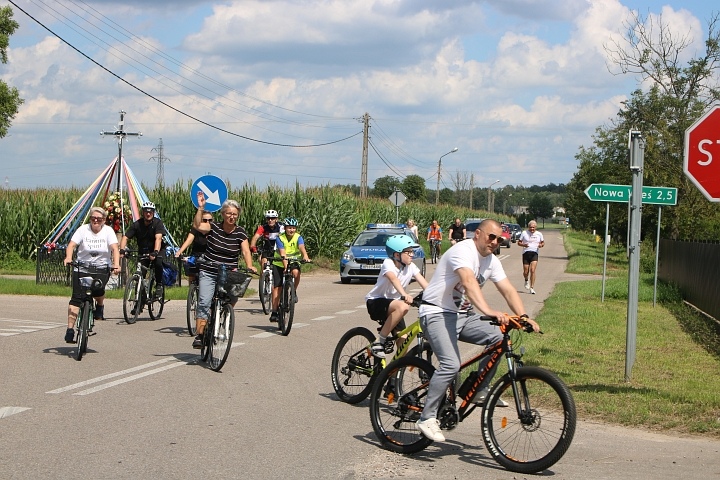 Rajd rowerowy miejscami pamięci marynarzy i ułanów [02.08.2025] - zdjęcie #14 - eOstroleka.pl
