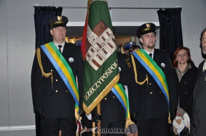 Uroczyste obchody 90 lecia Zespołu Szkół Zawodowych nr 1 w Ostrołęce (13.X.2011) - zdjęcie #20 - eOstroleka.pl