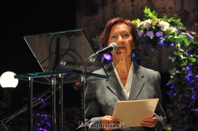 Uroczyste obchody 90 lecia Zespołu Szkół Zawodowych nr 1 w Ostrołęce (13.X.2011) - zdjęcie #4 - eOstroleka.pl