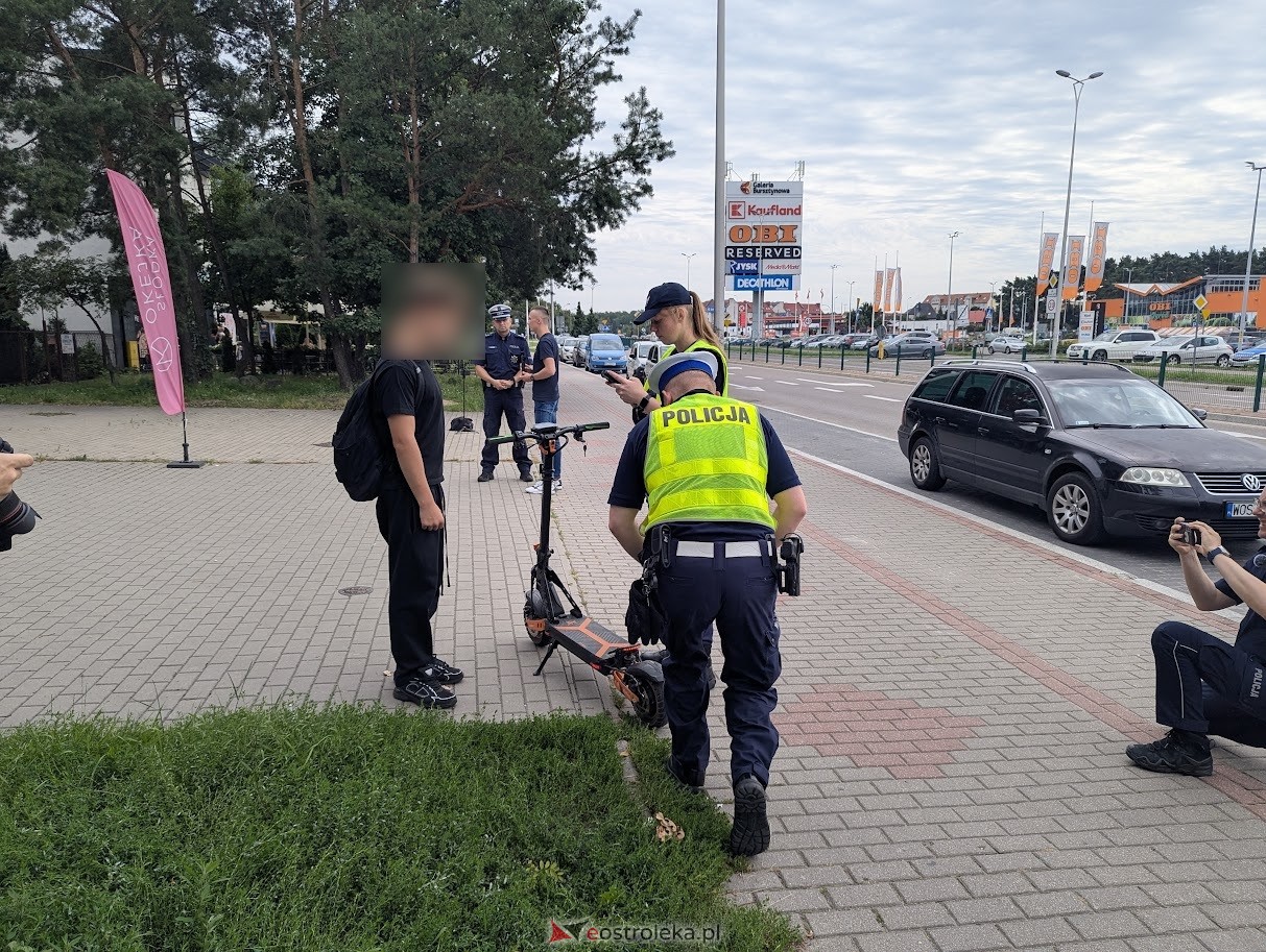 Kontrole elektrycznych hulajnóg i e-rowerów [08.08.2025] - zdjęcie #3 - eOstroleka.pl