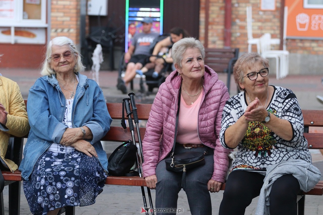 Potańcówka na Placu Wolności [8.08.2025] - zdjęcie #115 - eOstroleka.pl