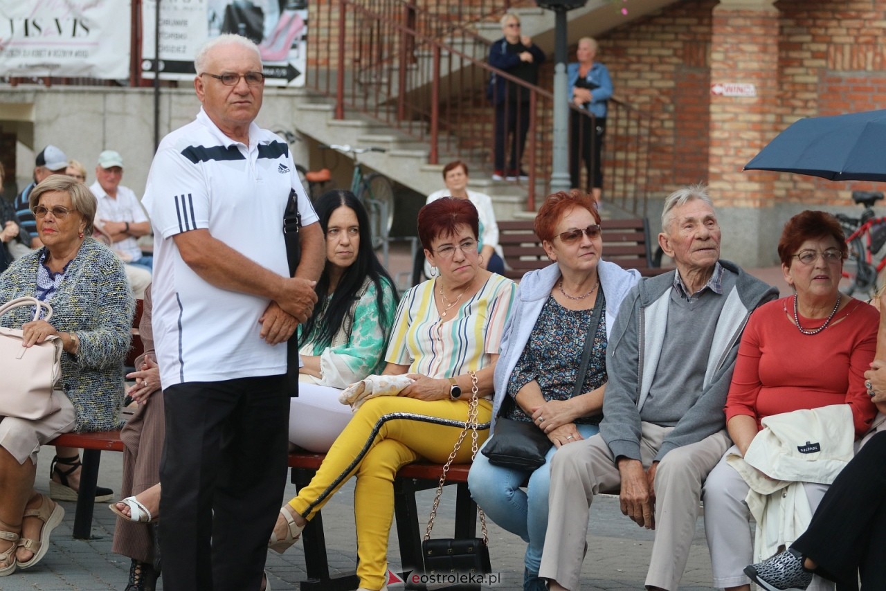 Potańcówka na Placu Wolności [8.08.2025] - zdjęcie #114 - eOstroleka.pl