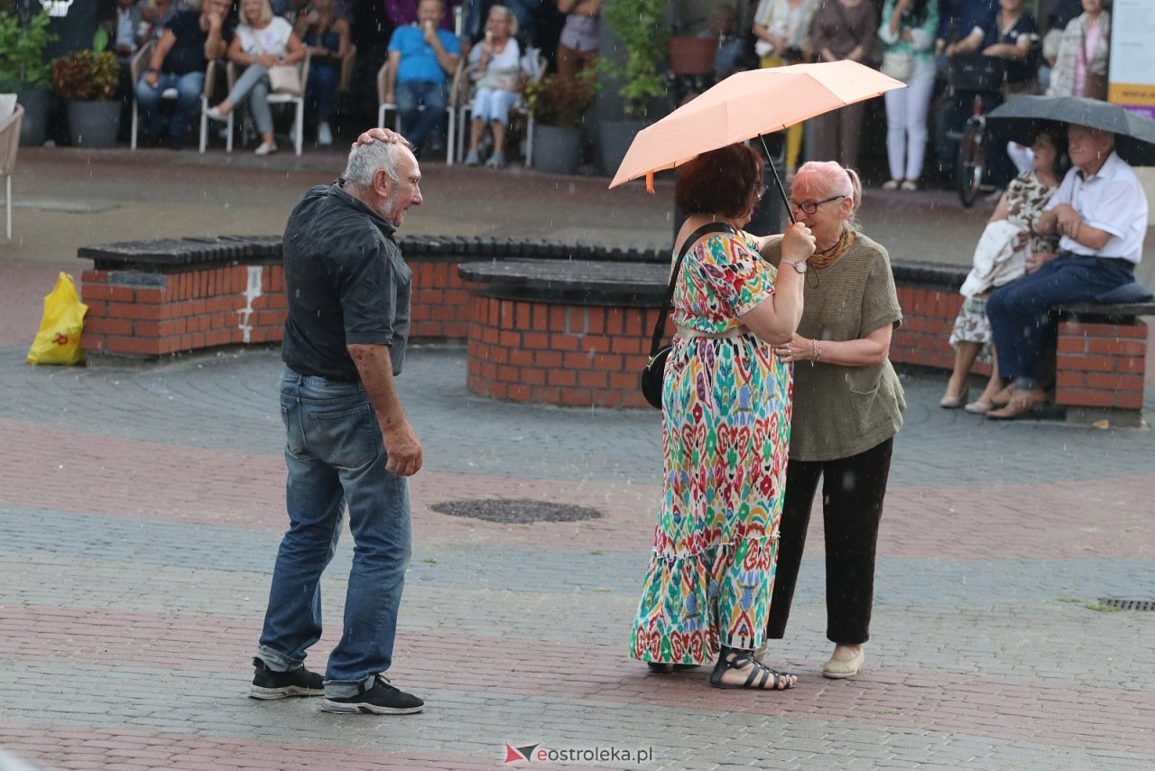 Potańcówka na Placu Wolności [8.08.2025] - zdjęcie #93 - eOstroleka.pl