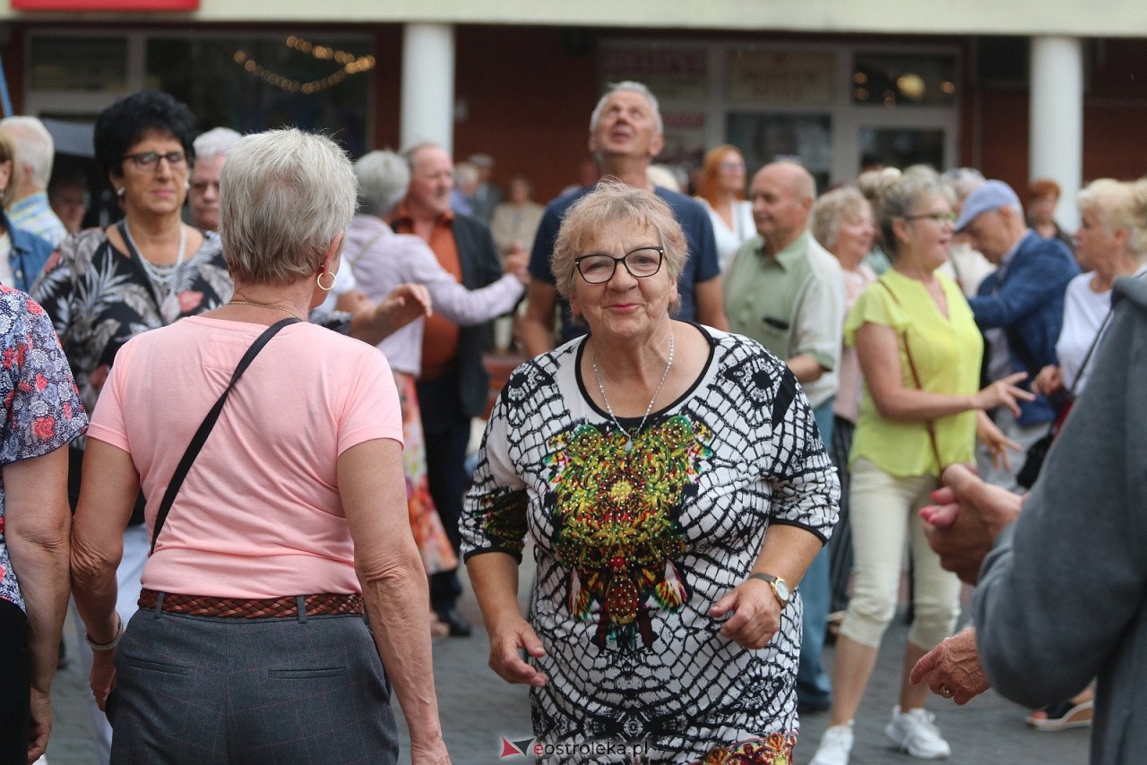 Potańcówka na Placu Wolności [8.08.2025] - zdjęcie #33 - eOstroleka.pl