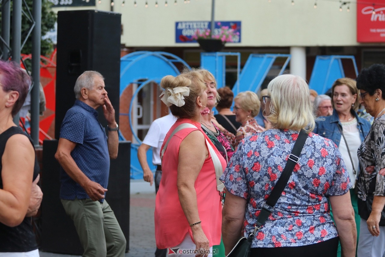 Potańcówka na Placu Wolności [8.08.2025] - zdjęcie #32 - eOstroleka.pl
