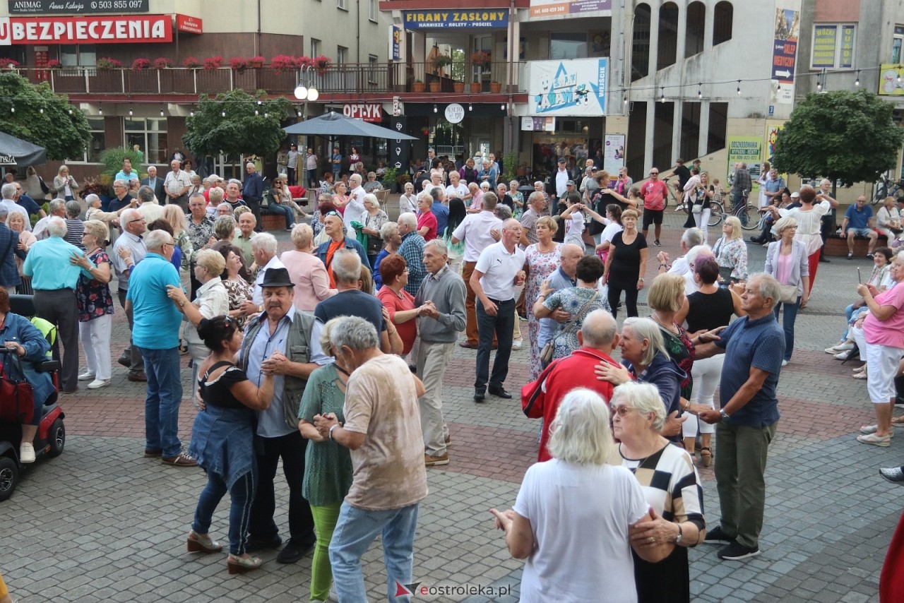 Potańcówka na Placu Wolności [8.08.2025] - zdjęcie #89 - eOstroleka.pl