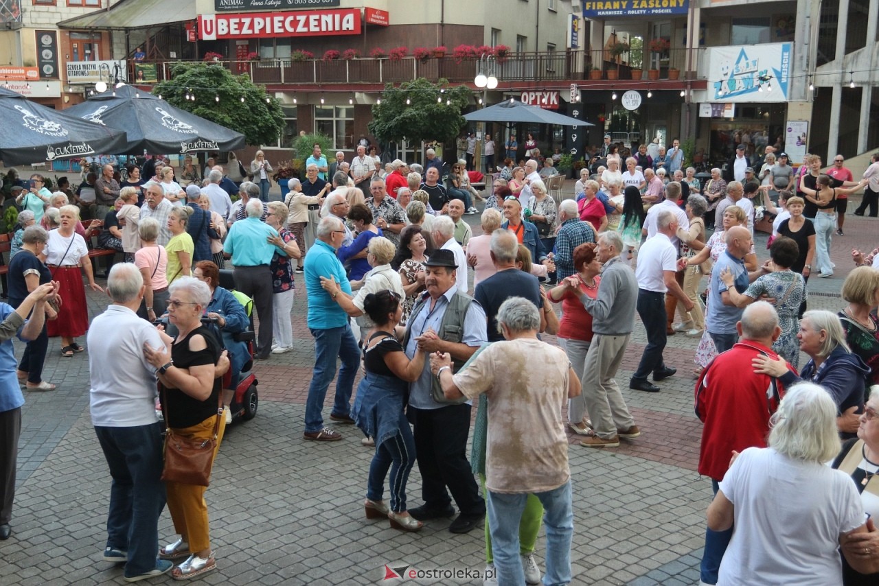 Potańcówka na Placu Wolności [8.08.2025] - zdjęcie #88 - eOstroleka.pl
