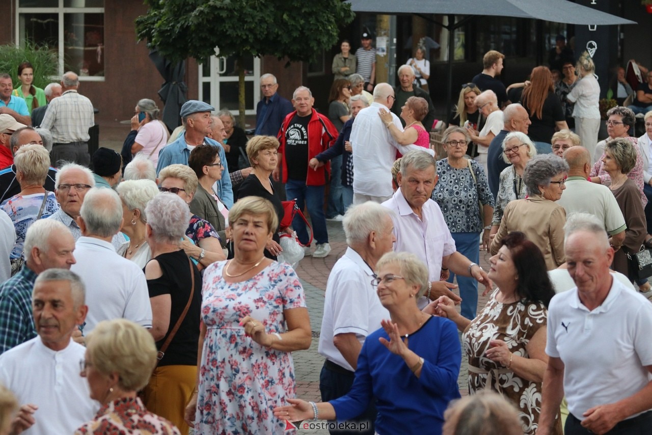Potańcówka na Placu Wolności [8.08.2025] - zdjęcie #68 - eOstroleka.pl