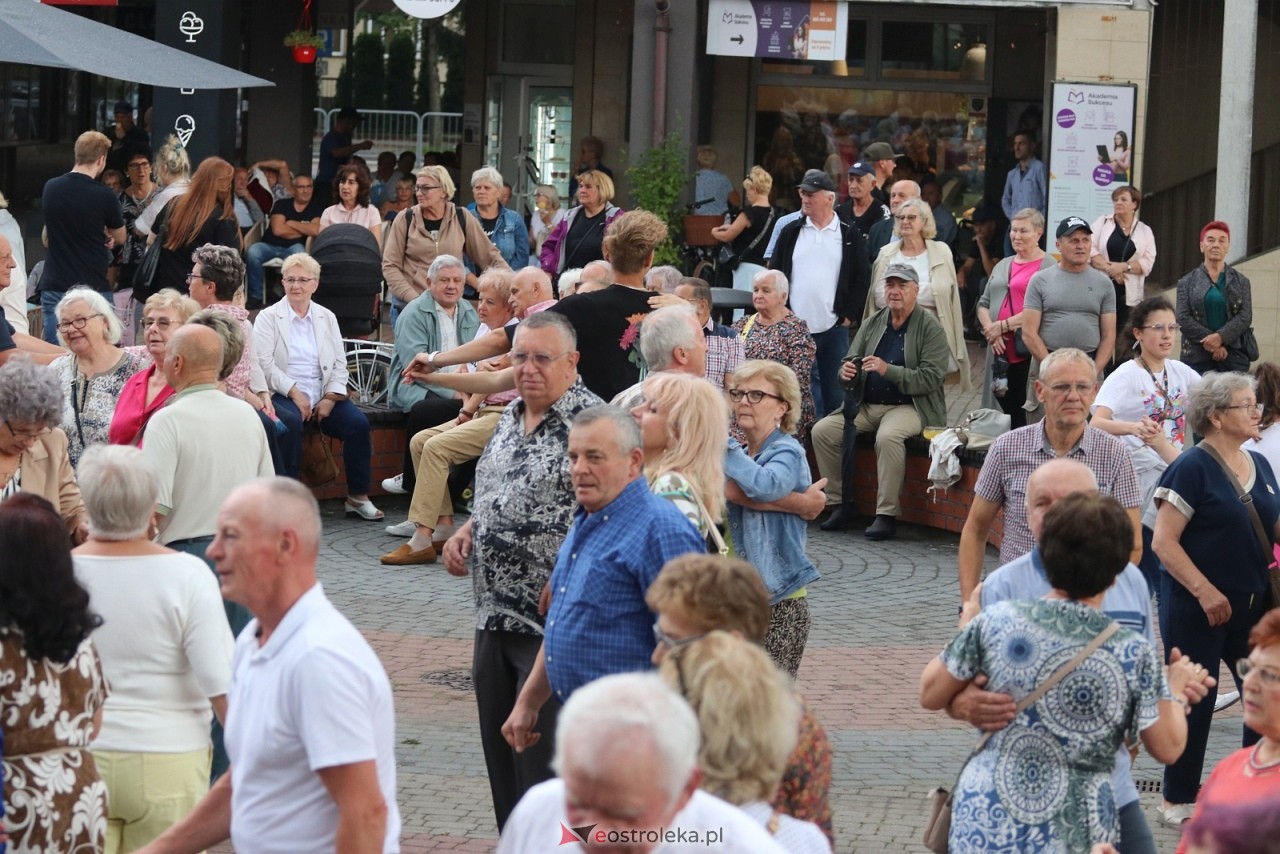 Potańcówka na Placu Wolności [8.08.2025] - zdjęcie #66 - eOstroleka.pl