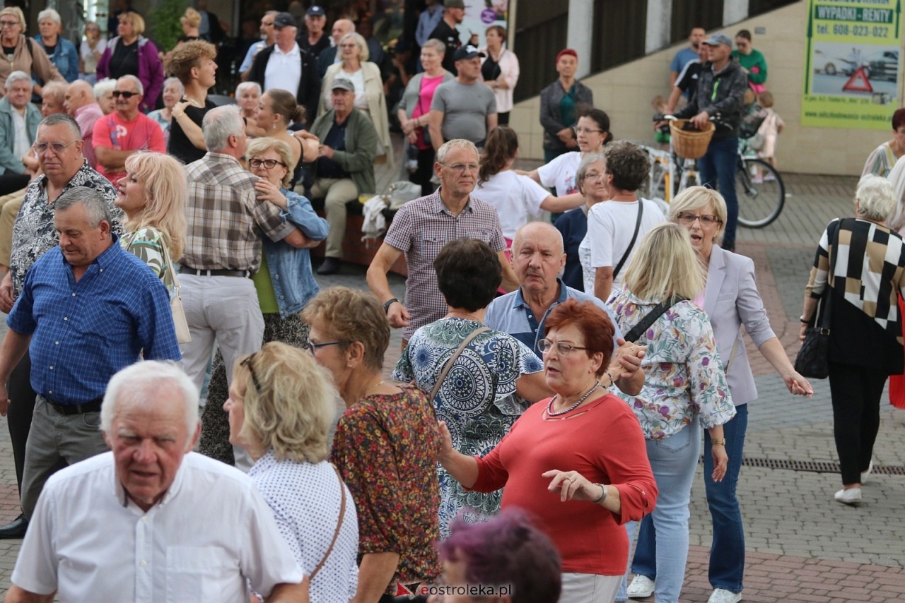 Potańcówka na Placu Wolności [8.08.2025] - zdjęcie #65 - eOstroleka.pl