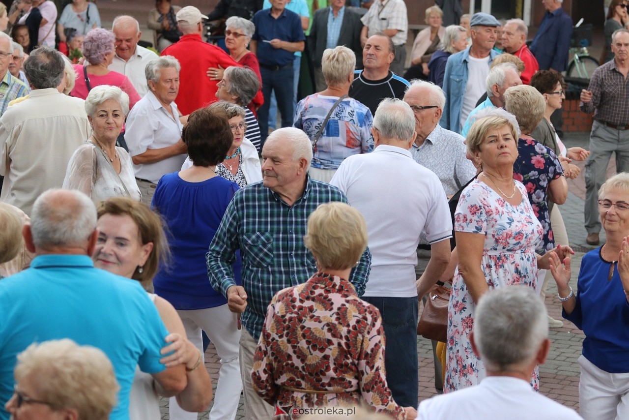 Potańcówka na Placu Wolności [8.08.2025] - zdjęcie #63 - eOstroleka.pl
