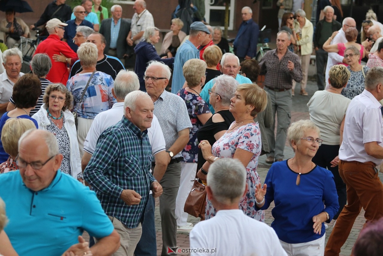 Potańcówka na Placu Wolności [8.08.2025] - zdjęcie #62 - eOstroleka.pl