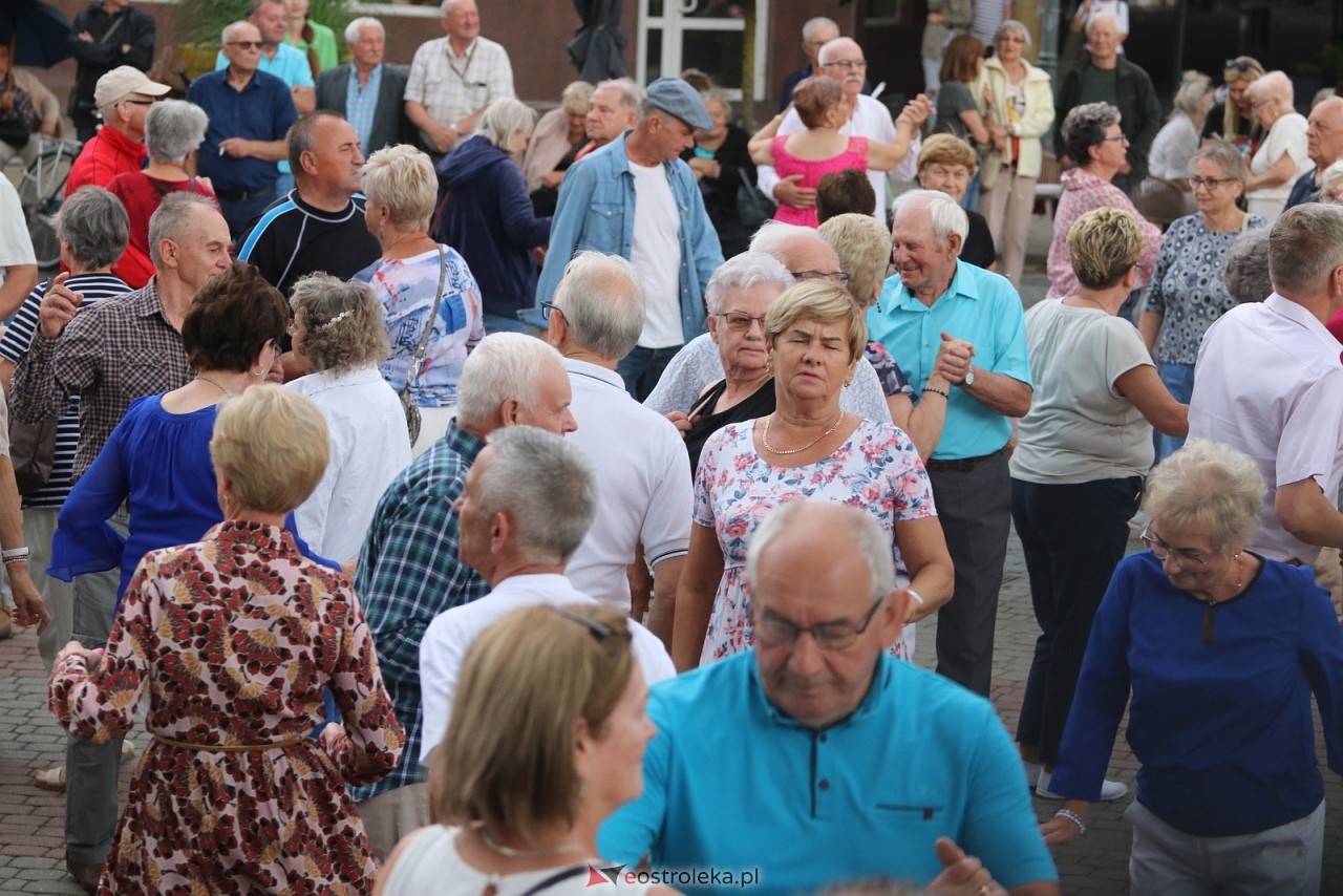 Potańcówka na Placu Wolności [8.08.2025] - zdjęcie #58 - eOstroleka.pl