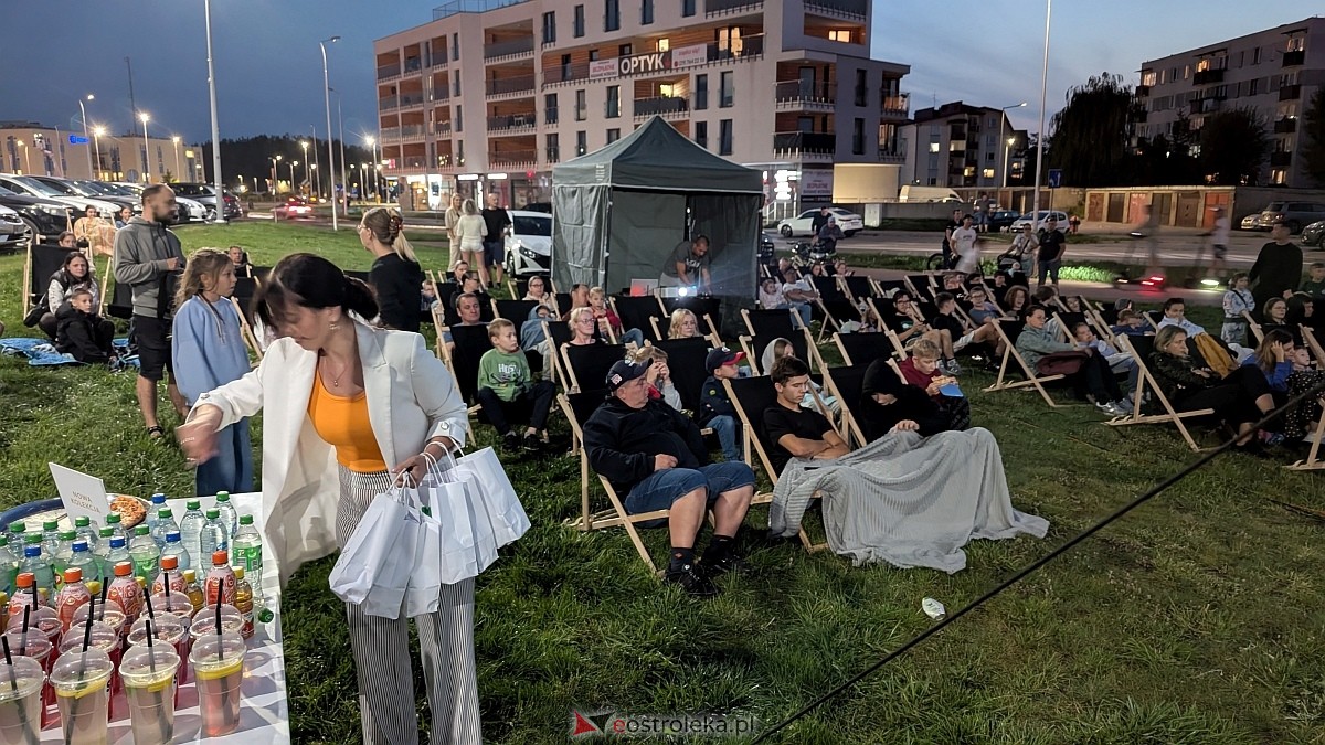 Letnie Kino Plenerowe [08.08.2025] - zdjęcie #30 - eOstroleka.pl