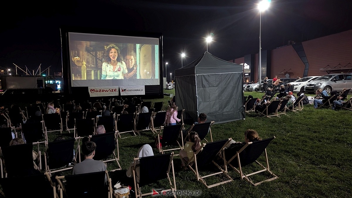 Letnie Kino Plenerowe [08.08.2025] - zdjęcie #5 - eOstroleka.pl