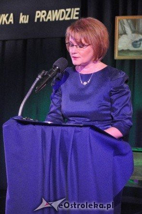 Uroczysta gala z okazji Dnia Edukacji Narodowej w SP 6 (13.X.2011) - zdjęcie #26 - eOstroleka.pl