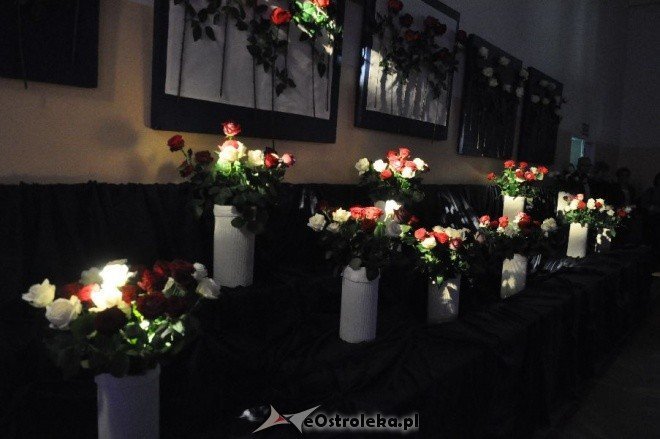 Uroczysta gala z okazji Dnia Edukacji Narodowej w SP 6 (13.X.2011) - zdjęcie #24 - eOstroleka.pl