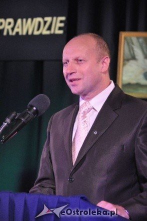 Uroczysta gala z okazji Dnia Edukacji Narodowej w SP 6 (13.X.2011) - zdjęcie #15 - eOstroleka.pl