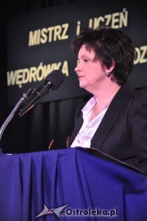 Uroczysta gala z okazji Dnia Edukacji Narodowej w SP 6 (13.X.2011) - zdjęcie #14 - eOstroleka.pl