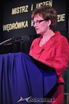 Uroczysta gala z okazji Dnia Edukacji Narodowej w SP 6 (13.X.2011) - zdjęcie #7 - eOstroleka.pl