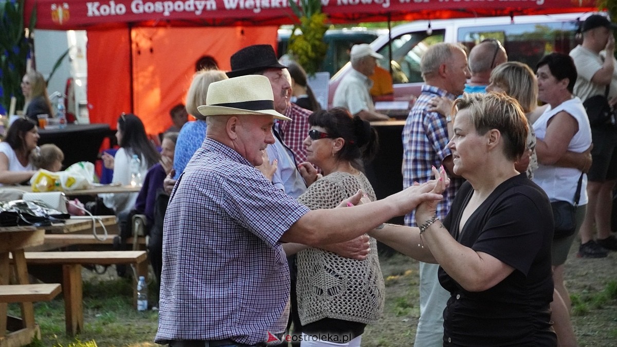 Biesiada Przytulska: Świnia vs Dzik: zabawa przy muzyce zespołu Medium [10.08.2025] - zdjęcie #36 - eOstroleka.pl