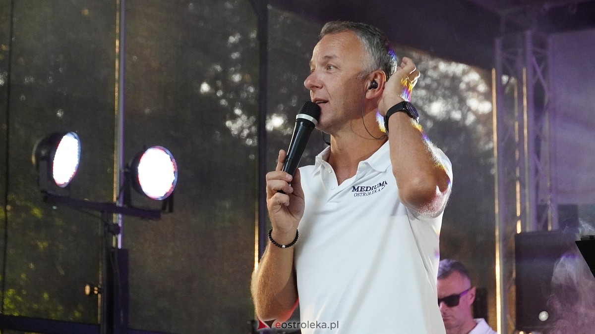 Biesiada Przytulska: Świnia vs Dzik: zabawa przy muzyce zespołu Medium [10.08.2025] - zdjęcie #9 - eOstroleka.pl