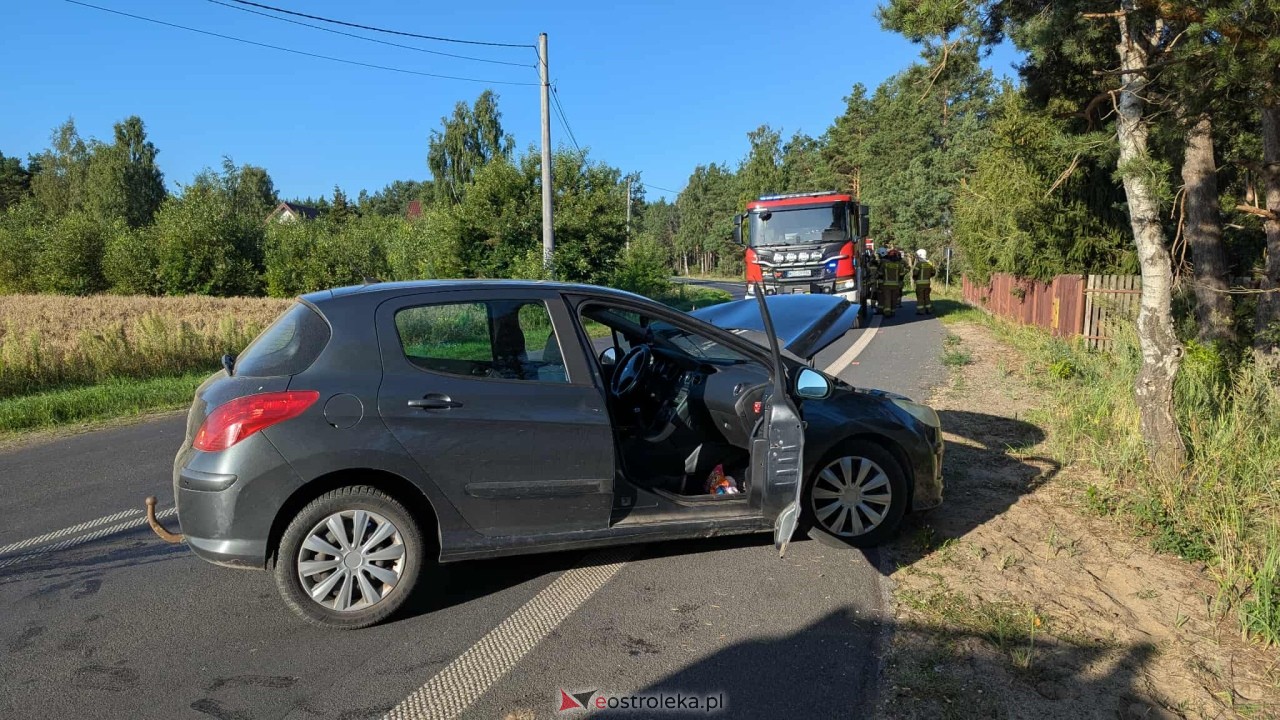 Wypadek w Łęgu Starościńskim [11.08.2025] - zdjęcie #3 - eOstroleka.pl