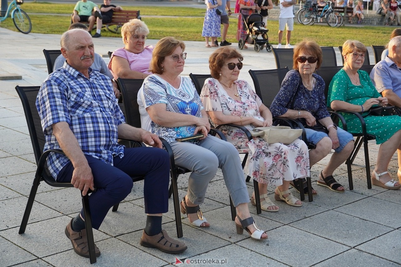 Potańcówka w Troszynie [15.08.2025] - zdjęcie #94 - eOstroleka.pl