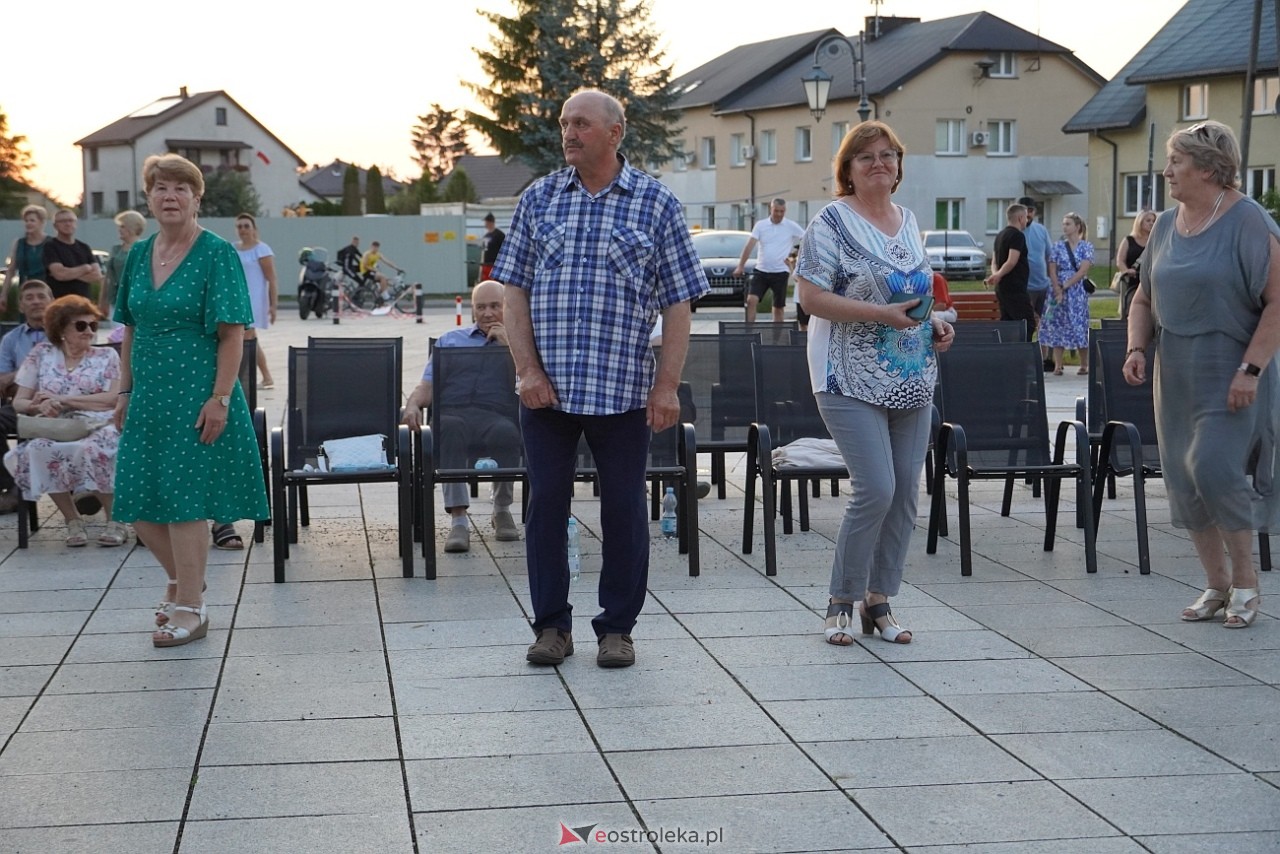 Potańcówka w Troszynie [15.08.2025] - zdjęcie #14 - eOstroleka.pl
