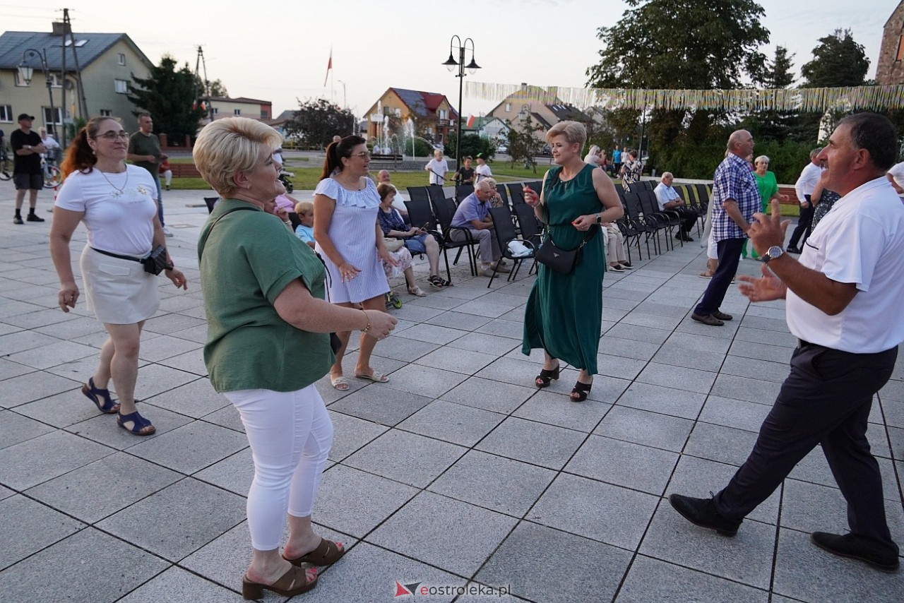 Potańcówka w Troszynie [15.08.2025] - zdjęcie #10 - eOstroleka.pl