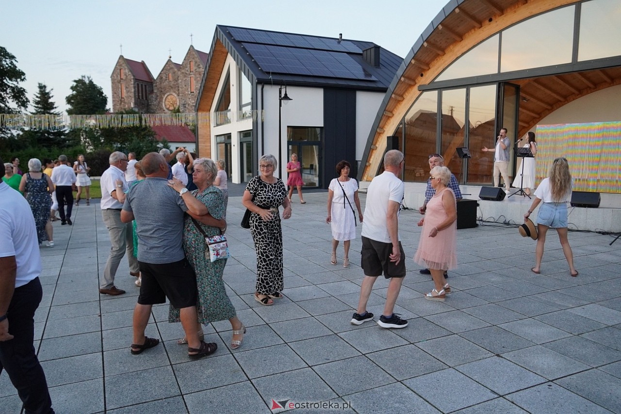 Potańcówka w Troszynie [15.08.2025] - zdjęcie #8 - eOstroleka.pl