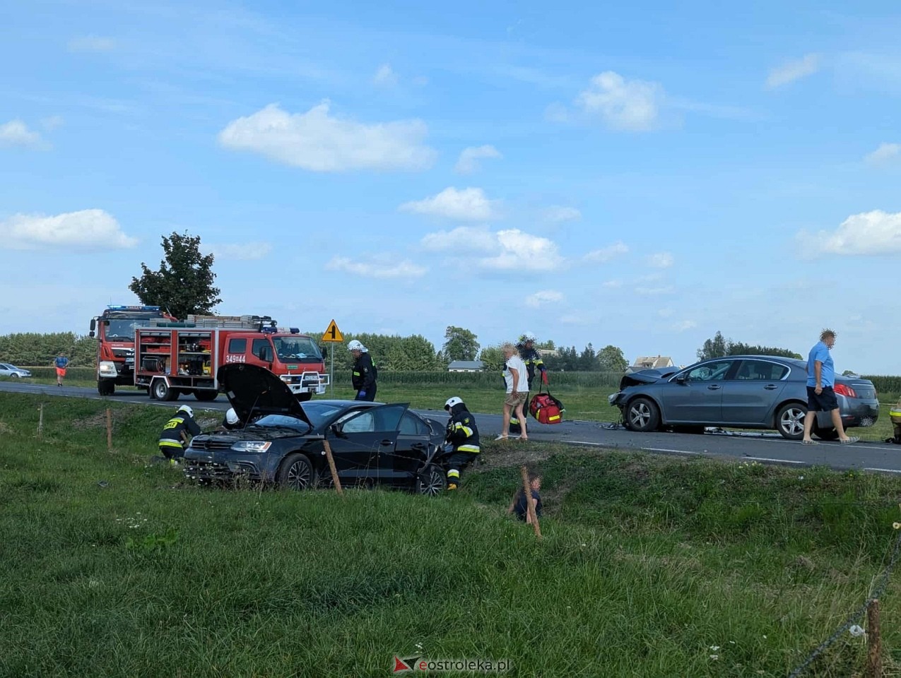 Wypadek na trasie Ostrołęka - Dylewo [16.08.2025] - zdjęcie #7 - eOstroleka.pl