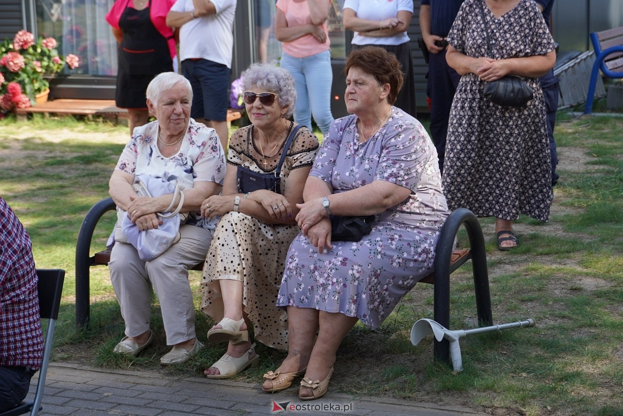 Swojskie granie z Łazowiankami - otwarcie Wiejskiego Pawilonu w Łazach [16.08.2025] - zdjęcie #56 - eOstroleka.pl