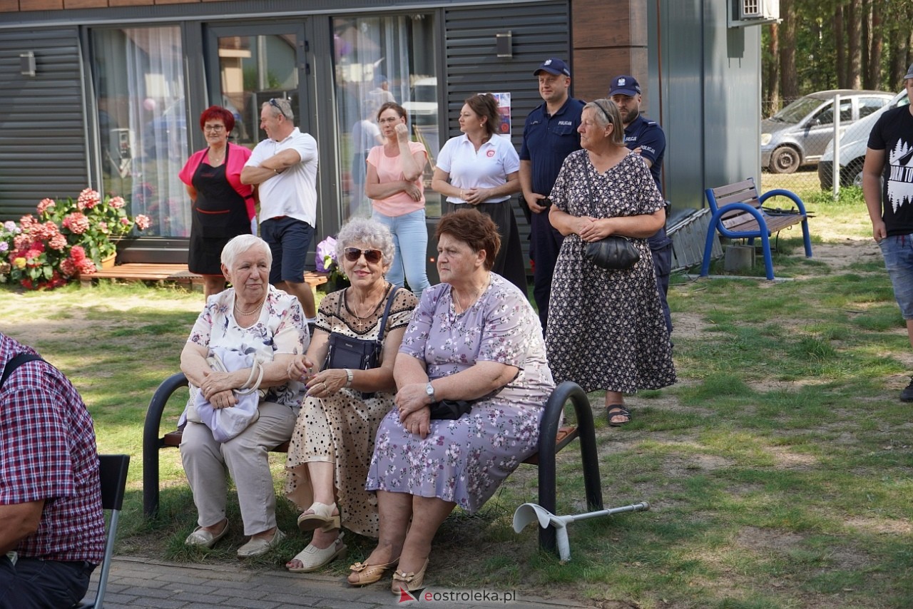 Swojskie granie z Łazowiankami - otwarcie Wiejskiego Pawilonu w Łazach [16.08.2025] - zdjęcie #55 - eOstroleka.pl