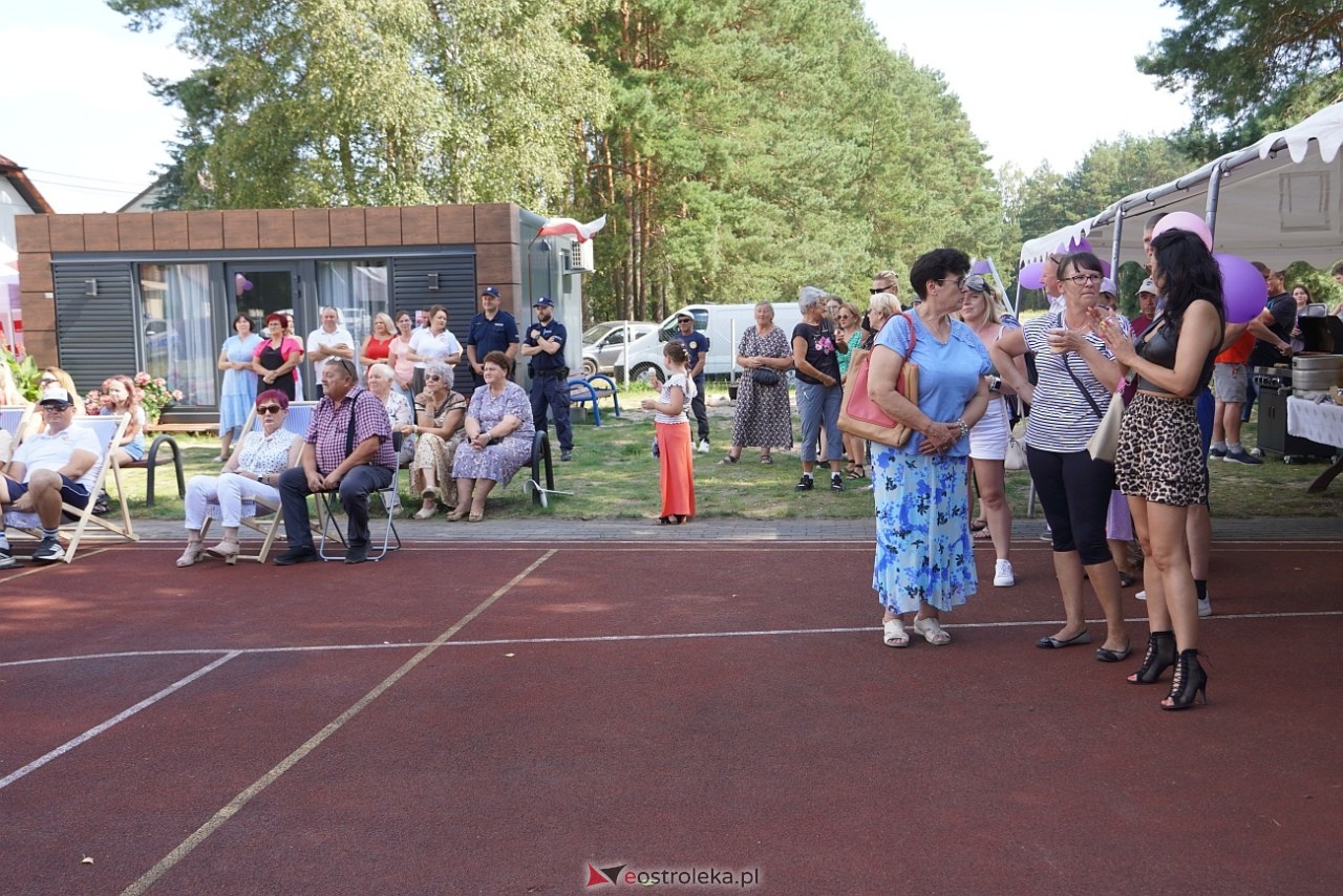 Swojskie granie z Łazowiankami - otwarcie Wiejskiego Pawilonu w Łazach [16.08.2025] - zdjęcie #48 - eOstroleka.pl