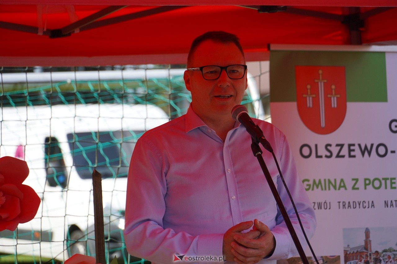 Swojskie granie z Łazowiankami - otwarcie Wiejskiego Pawilonu w Łazach [16.08.2025] - zdjęcie #46 - eOstroleka.pl