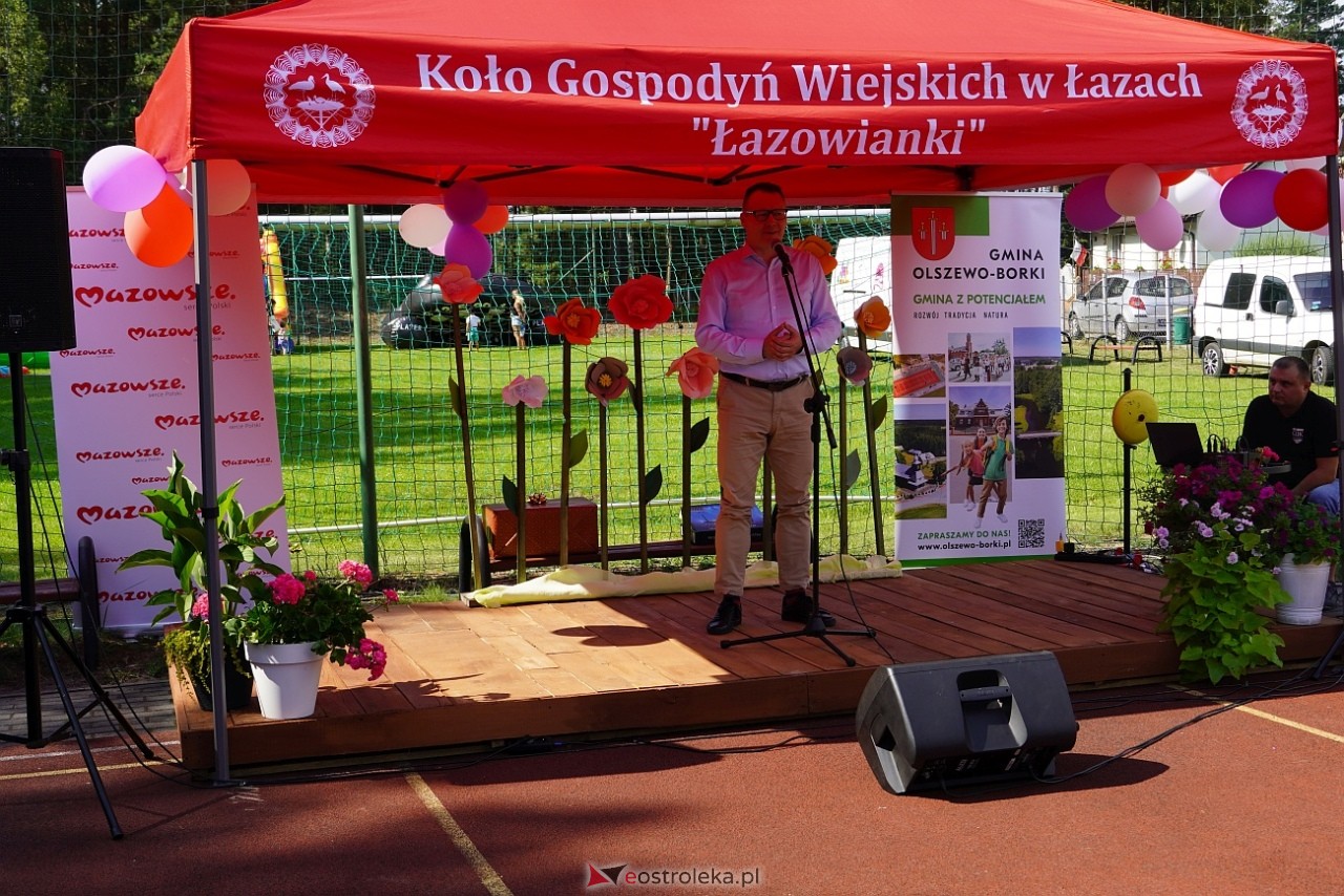 Swojskie granie z Łazowiankami - otwarcie Wiejskiego Pawilonu w Łazach [16.08.2025] - zdjęcie #45 - eOstroleka.pl