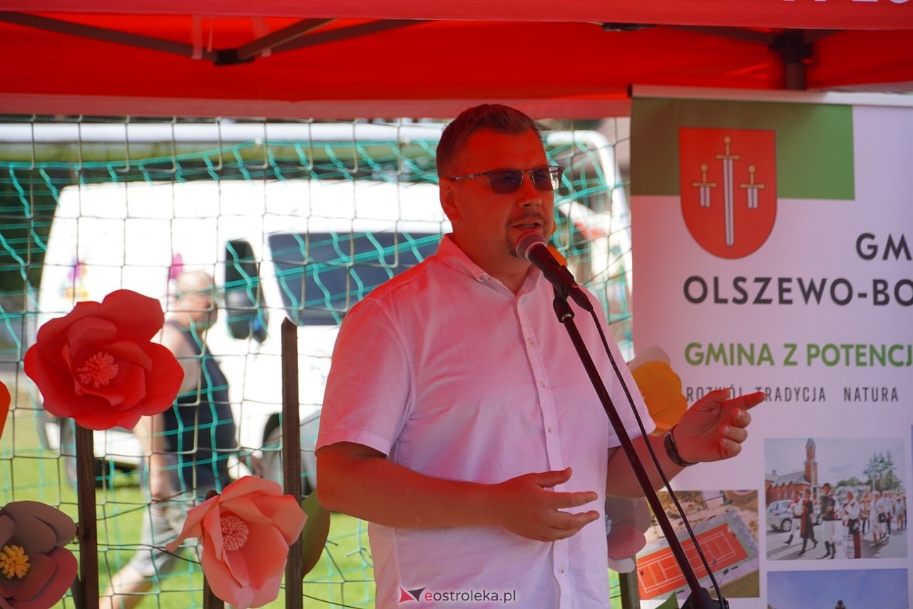 Swojskie granie z Łazowiankami - otwarcie Wiejskiego Pawilonu w Łazach [16.08.2025] - zdjęcie #44 - eOstroleka.pl