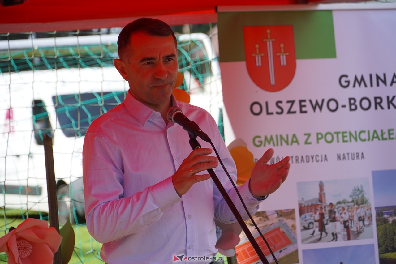 Swojskie granie z Łazowiankami - otwarcie Wiejskiego Pawilonu w Łazach [16.08.2025] - zdjęcie #43 - eOstroleka.pl