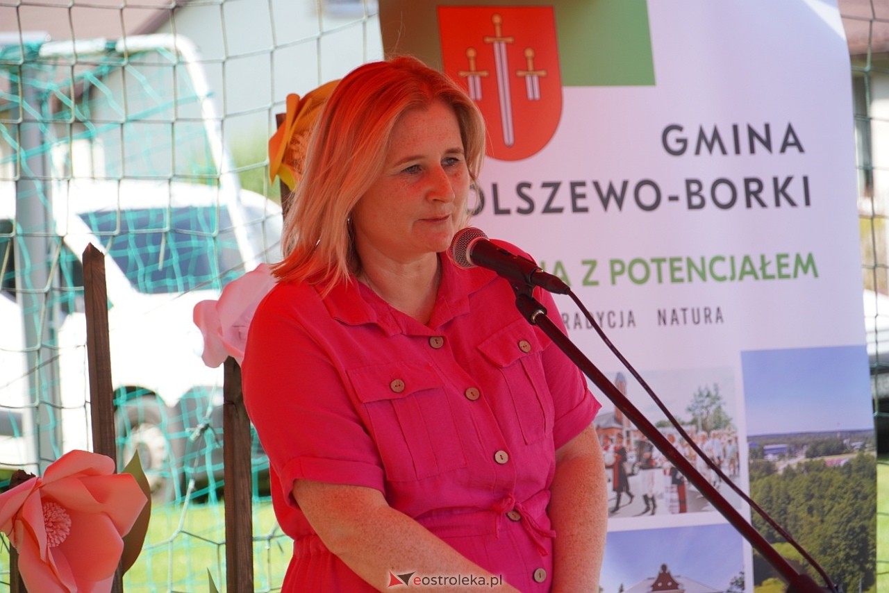 Swojskie granie z Łazowiankami - otwarcie Wiejskiego Pawilonu w Łazach [16.08.2025] - zdjęcie #39 - eOstroleka.pl