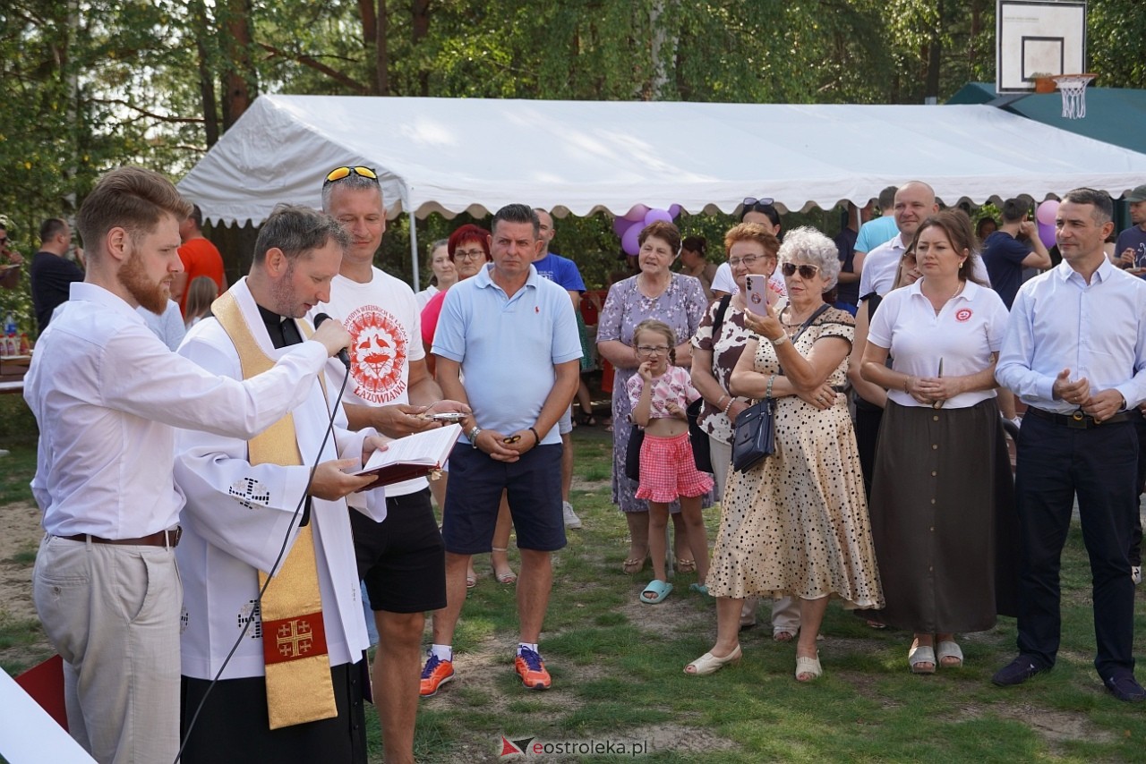 Swojskie granie z Łazowiankami - otwarcie Wiejskiego Pawilonu w Łazach [16.08.2025] - zdjęcie #28 - eOstroleka.pl