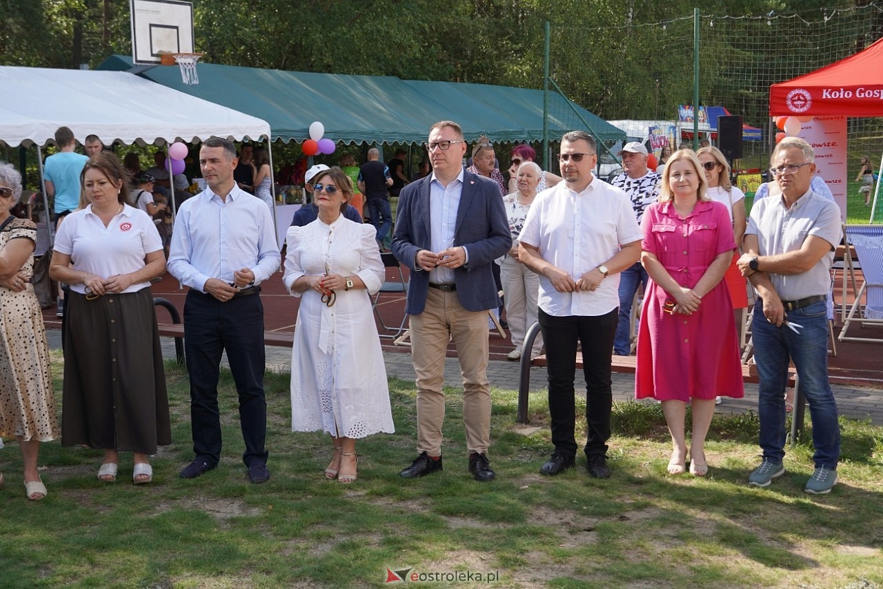 Swojskie granie z Łazowiankami - otwarcie Wiejskiego Pawilonu w Łazach [16.08.2025] - zdjęcie #24 - eOstroleka.pl