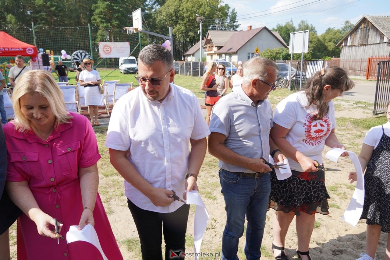 Swojskie granie z Łazowiankami - otwarcie Wiejskiego Pawilonu w Łazach [16.08.2025] - zdjęcie #16 - eOstroleka.pl