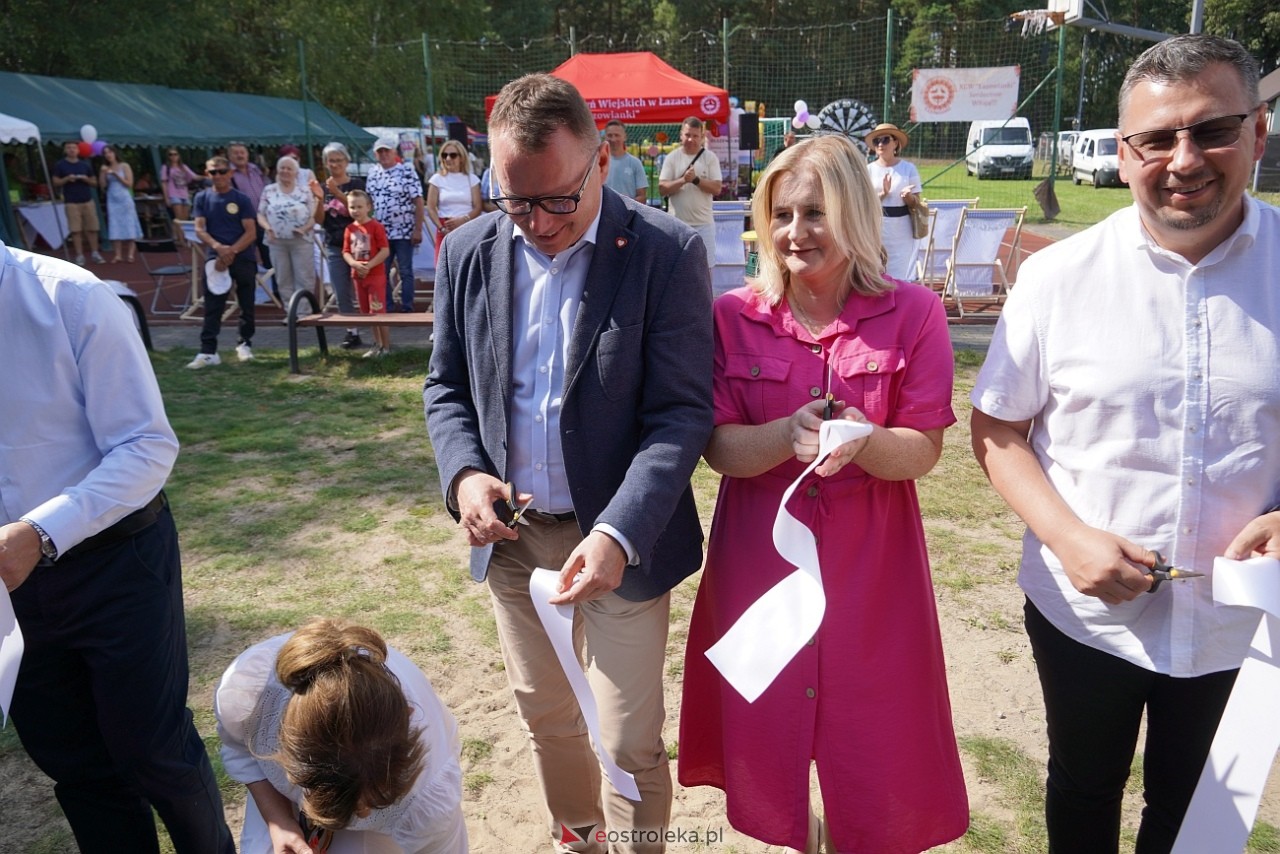 Swojskie granie z Łazowiankami - otwarcie Wiejskiego Pawilonu w Łazach [16.08.2025] - zdjęcie #15 - eOstroleka.pl